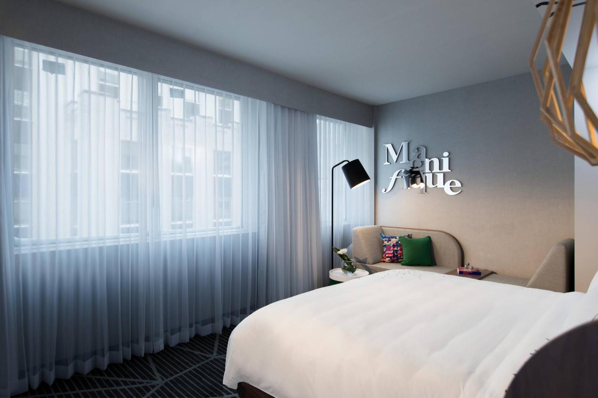 Renaissance Centre-ville 4*